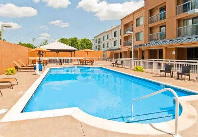 Courtyard Memphis East/Bill Morris Parkway Ξενοδοχείο Εξωτερικό φωτογραφία